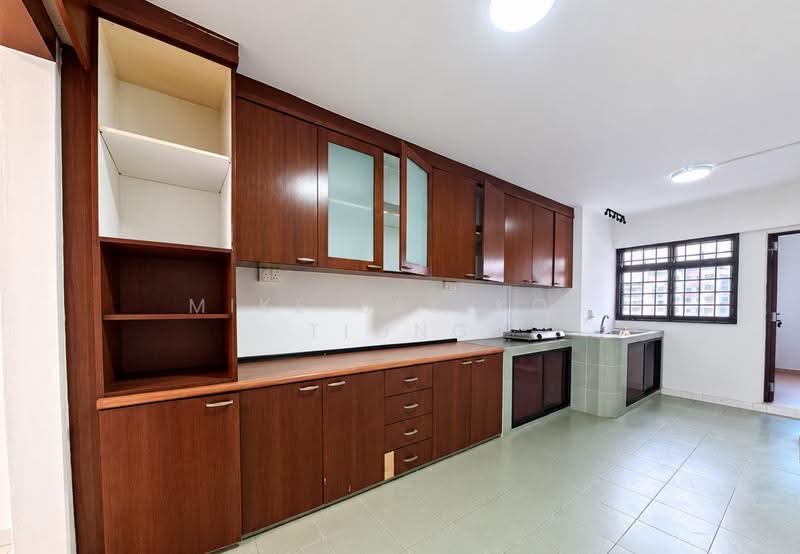 23 Hougang Avenue 3, 23 Hougang Avenue 3, Hougang / Punggol / Sengkang, 2 Bedrooms, 785 sqft, HDB Flat For Sale, by Mike Sek Kok Tiong, 500228447 - Kitchen - PropertyGuru.com.sg