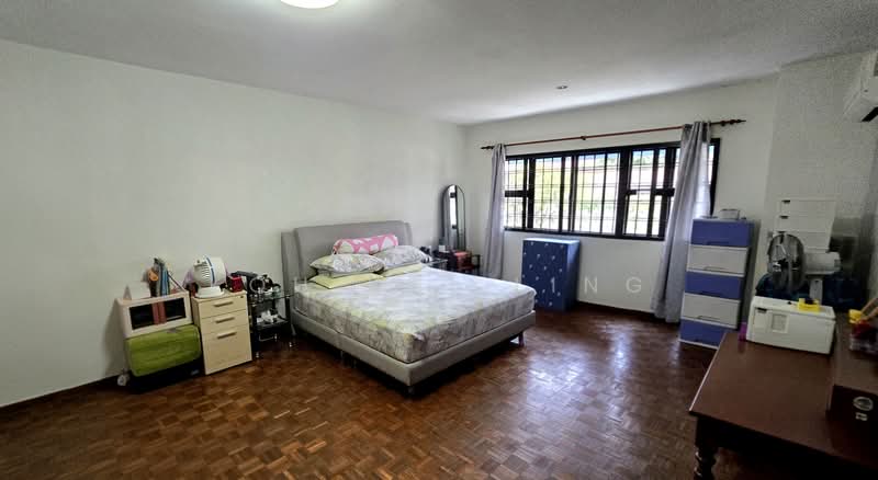 Freehold Semi D in Jambol Walk, Jambol Walk, 5 Bedrooms, 3,500 sqft, Semi-Detached House For Sale, by Koh Kai Ling, 500228449 - Bedroom - PropertyGuru.com.sg