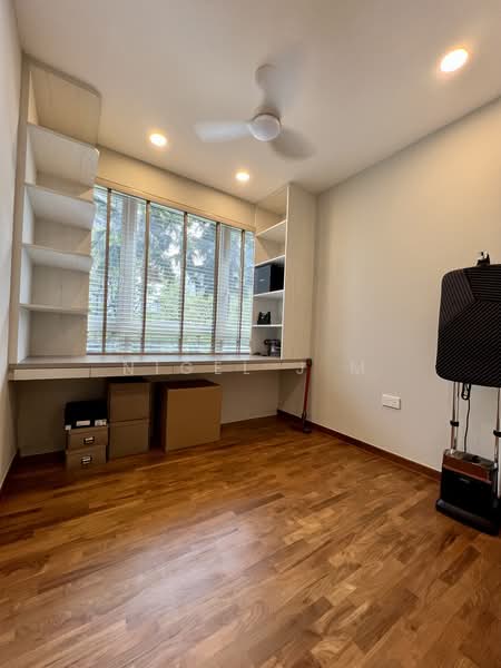 Waterview, 93 Tampines Avenue 1, 2 Bedrooms, 786 sqft, Condominium For Sale, by Nigel J M, 500228458 - Common Bedroom - PropertyGuru.com.sg