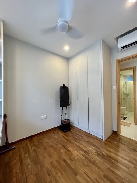 Waterview, 93 Tampines Avenue 1, 2 Bedrooms, 786 sqft, Condominium For Sale, by Nigel J M, 500228458 - Common Bedroom - PropertyGuru.com.sg