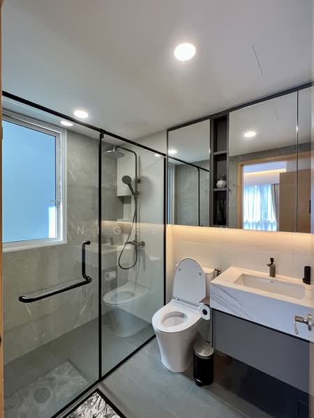 Waterview, 93 Tampines Avenue 1, 2 Bedrooms, 786 sqft, Condominium For Sale, by Nigel J M, 500228458 - Master Bathroom - PropertyGuru.com.sg