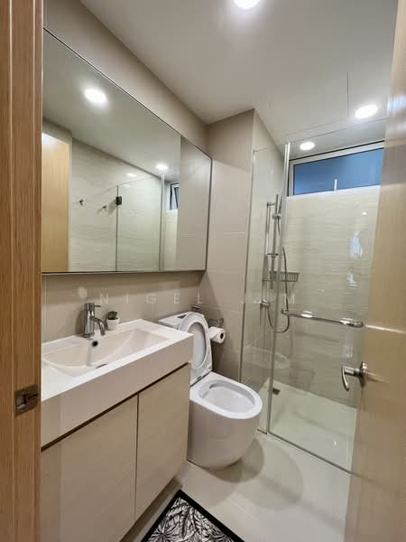 Waterview, 93 Tampines Avenue 1, 2 Bedrooms, 786 sqft, Condominium For Sale, by Nigel J M, 500228458 - Common Bathroom - PropertyGuru.com.sg