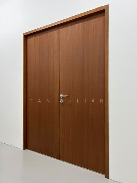 Sindo Industrial Building, 66 Tannery Lane, Macpherson / Potong Pasir, 533 sqft, Light Industrial (B1) For Rent, by Tan Jilian, 500228463 - New 2-panel broad entrance - CommercialGuru.com.sg