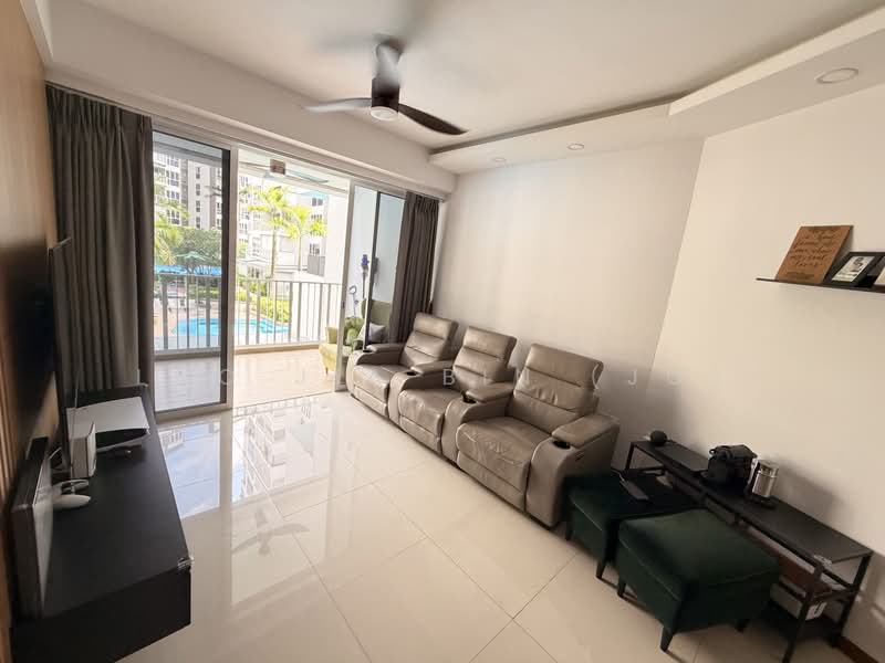 Forestville, 48 Woodlands Drive 16, 4 Bedrooms, 1,378 sqft, Executive Condominium For Sale, by Loo Jia Bin (Jo), 500228471 - Living Room - PropertyGuru.com.sg