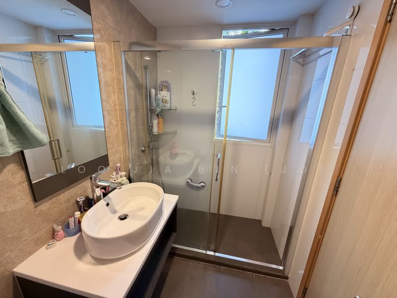 Forestville, 48 Woodlands Drive 16, 4 Bedrooms, 1,378 sqft, Executive Condominium For Sale, by Loo Jia Bin (Jo), 500228471 - Bathroom - PropertyGuru.com.sg
