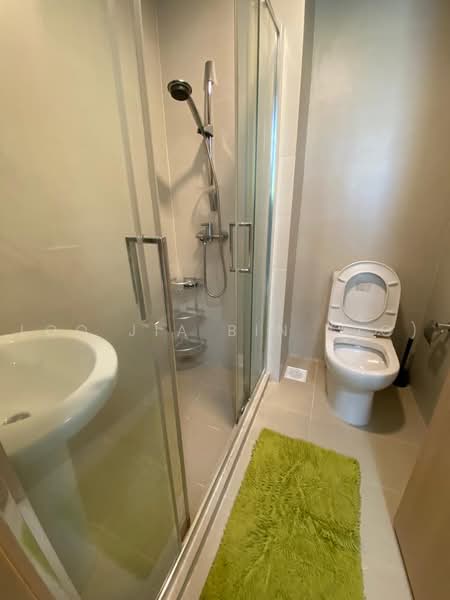 Forestville, 48 Woodlands Drive 16, 4 Bedrooms, 1,378 sqft, Executive Condominium For Sale, by Loo Jia Bin (Jo), 500228471 - Studio Bathroom - PropertyGuru.com.sg