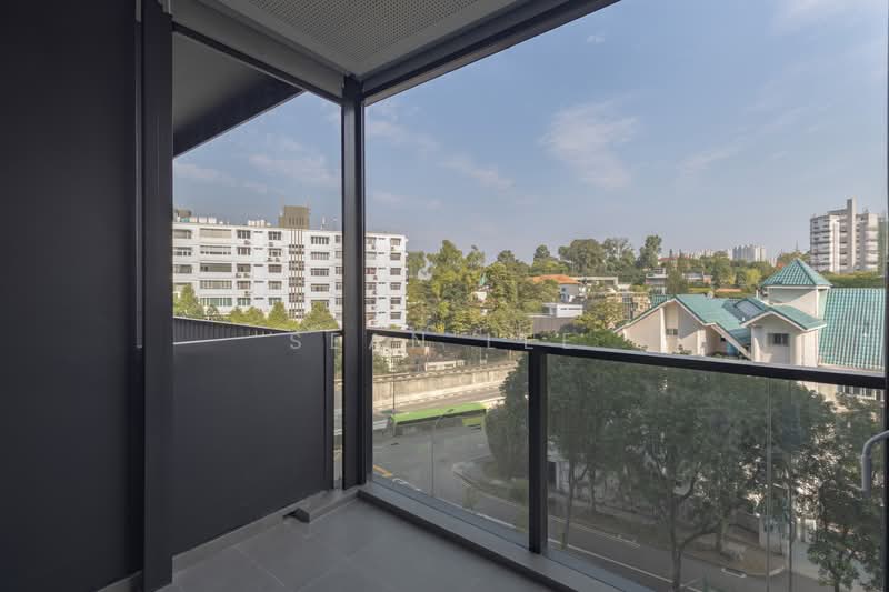 Hyll on Holland, 89 Holland Road, 2 Bedrooms, 614 sqft, Condominium For Sale, by Sean Lee, 500228472 - Balcony - PropertyGuru.com.sg