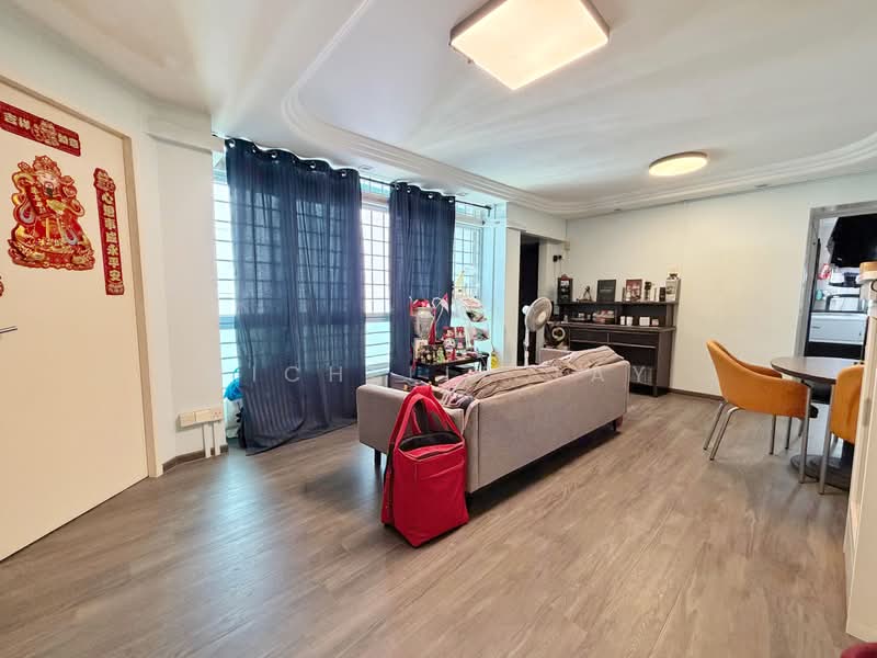 102A Punggol Field, 102A Punggol Field, 3 Bedrooms, 969 sqft, HDB Flat For Sale, by Michelle Tay, 500228482 - Living Room - PropertyGuru.com.sg