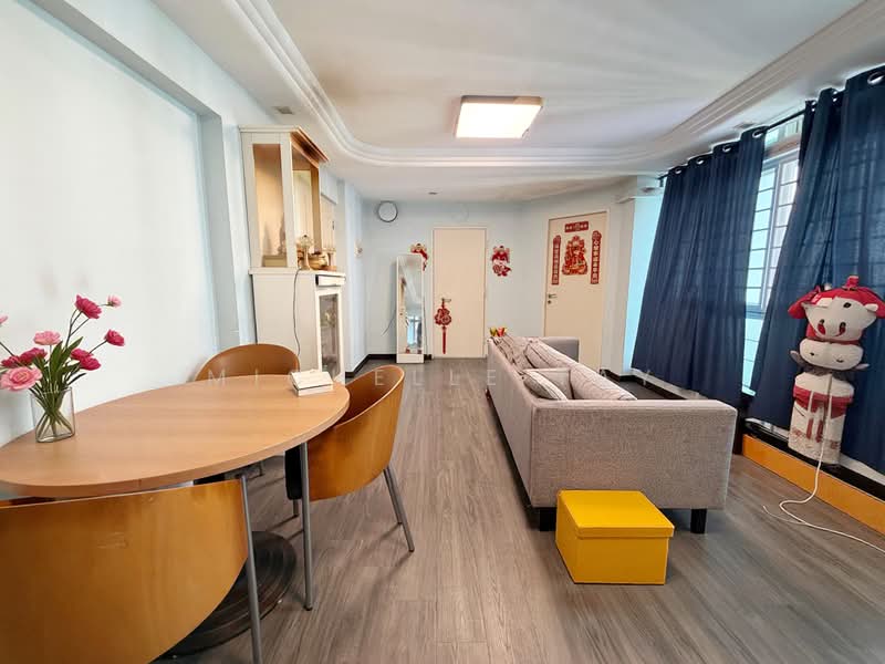 102A Punggol Field, 102A Punggol Field, 3 Bedrooms, 969 sqft, HDB Flat For Sale, by Michelle Tay, 500228482 - Living Room - PropertyGuru.com.sg