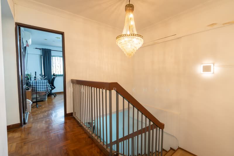 535 Bukit Batok Street 52, 535 Bukit Batok Street 52, 4 Bedrooms, 1,572 sqft, HDB Flat For Sale, by Ghafur Khan, 500228483 - Corridor - PropertyGuru.com.sg