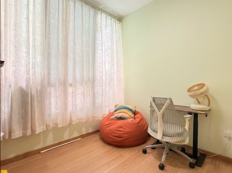 Le Quest, 10 Bukit Batok Street 41, 2 Bedrooms, 710 sqft, Condominium For Sale, by Dawn Low, 500228487 - Study - PropertyGuru.com.sg