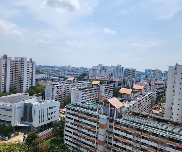 Lake Life, 8 Tao Ching Road, Boon Lay / Jurong / Tuas, 3 Bedrooms, 1,087 sqft, Executive Condominium For Sale, by Rachel Lim, 500228499 - Exterior - PropertyGuru.com.sg