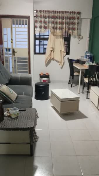 144 Bukit Batok West Avenue 6, 144 Bukit Batok West Avenue 6, Dairy Farm / Bukit Panjang / Choa Chu Kang, Room Rental, 100 sqft, HDB Flat For Rent, by Lily Tan, 500228503 - Living Room - PropertyGuru.com.sg