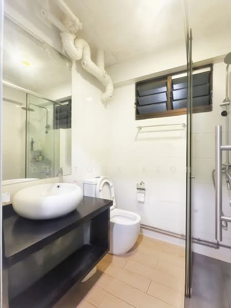 509 Woodlands Drive 14, 509 Woodlands Drive 14, 3 Bedrooms, 1,346 sqft, HDB Flat For Sale, by Loh Tuck Keong, 500228517 - Bathroom - PropertyGuru.com.sg