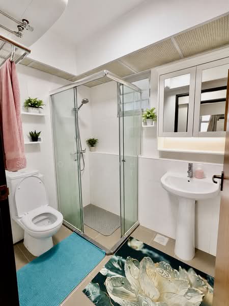25A Saint George's Lane, 25A Saint George's Lane, 3 Bedrooms, 990 sqft, HDB Flat For Sale, by Simon Goh Boon Kiat, 500228519 - Bathroom - PropertyGuru.com.sg