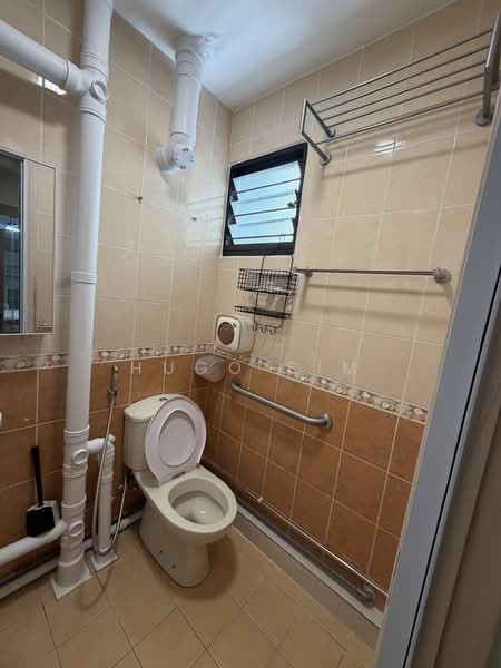 96 Geylang Bahru, 96 Geylang Bahru, Studio, 350 sqft, HDB Flat For Rent, by Hugo Sim, 500228520 - Bathroom - PropertyGuru.com.sg