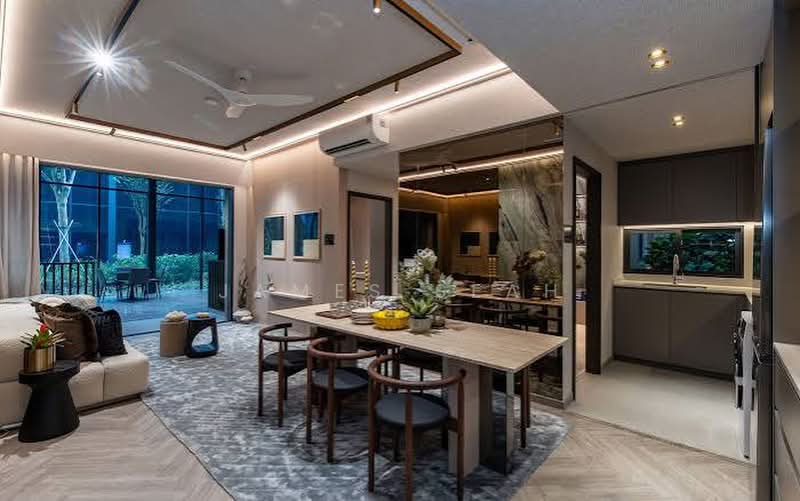 Springleaf Residence, 811 Upper Thomson Road, 5 Bedrooms, 1,453 sqft, Condominium For Sale, by James Seah, 500228521 - Living Room - PropertyGuru.com.sg