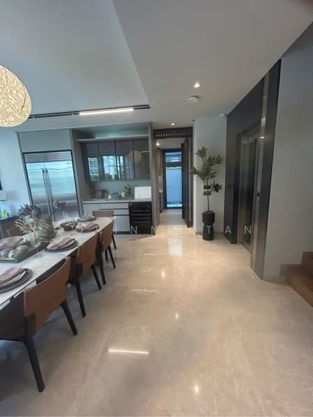 Villas @ Greenbank Park, 50 Greenbank Park, 5 Bedrooms, 5,436 sqft, Semi-Detached House For Sale, by Corinna Tan, 500228529 - PropertyGuru.com.sg