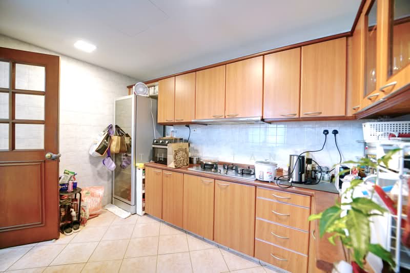 Windermere, 20 Choa Chu Kang Street 64, 4 Bedrooms, 2,077 sqft, Condominium For Sale, by Ethan Tan, 500228543 - Kitchen - PropertyGuru.com.sg