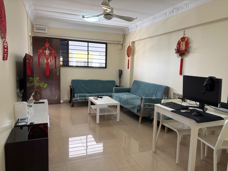 221 Tampines Street 24, 221 Tampines Street 24, 2 Bedrooms, 786 sqft, HDB Flat For Rent, by Jane Liu Yan, 500228546 - Living Room - PropertyGuru.com.sg