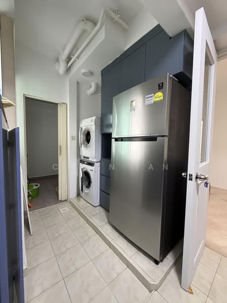 Oleander Towers, 911 Lorong 1 Toa Payoh, Room Rental, 120 sqft, Apartment For Rent, by Caren Tan, 500228550 - Kitchen appliances - PropertyGuru.com.sg