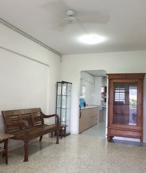23 Bedok South Ave 1, 23 Bedok South Ave 1, 2 Bedrooms, 786 sqft, HDB Flat For Sale, by Joshua Boon, 500228556 - Living Room - PropertyGuru.com.sg