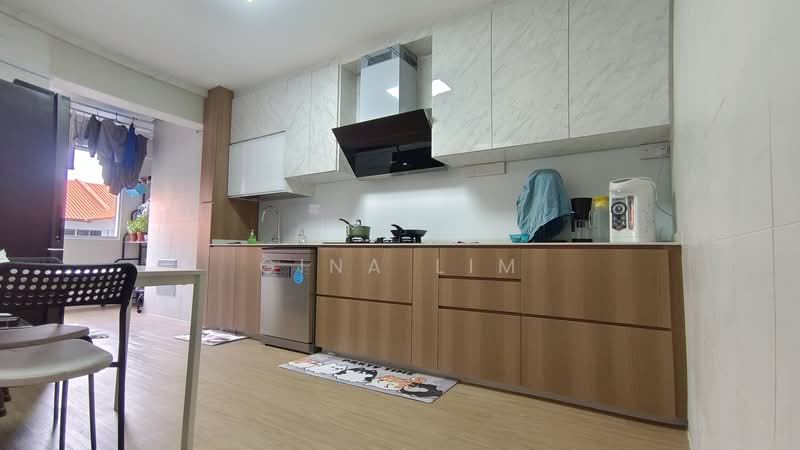 43 Sims Drive, 43 Sims Drive, Room Rental, 150 sqft, HDB Flat For Rent, by Gina Lim, 500228560 - Kitchen - PropertyGuru.com.sg