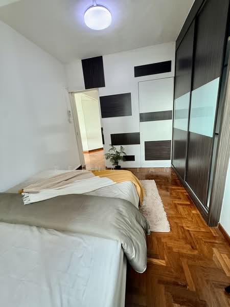 Pandan Valley, 7 Pandan Valley, Room Rental, 240 sqft, Condominium For Rent, by Reena Tan, 500228562 - Bedroom - PropertyGuru.com.sg