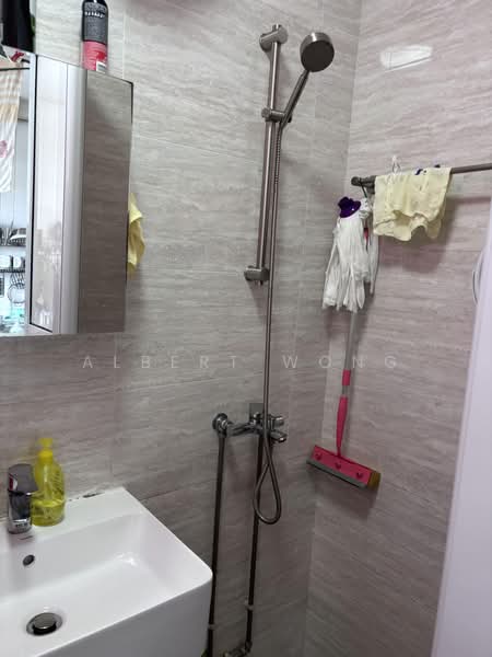 160 Simei Road, 160 Simei Road, Room Rental, 150 sqft, HDB Flat For Rent, by Albert Wong, 500228566 - Toilet - PropertyGuru.com.sg