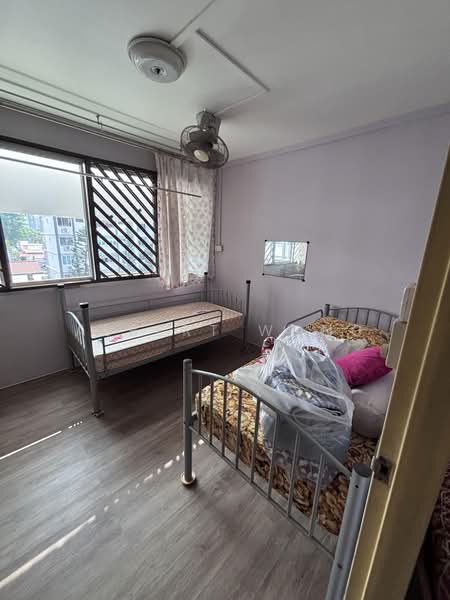160 Simei Road, 160 Simei Road, Room Rental, 150 sqft, HDB Flat For Rent, by Albert Wong, 500228566 - Small Common Bedroom - PropertyGuru.com.sg
