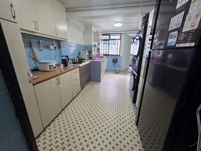 173 Lorong 1 Toa Payoh, 173 Lorong 1 Toa Payoh, 2 Bedrooms, 710 sqft, HDB Flat For Sale, by Yi Long Lim, 500228569 - Kitchen - PropertyGuru.com.sg