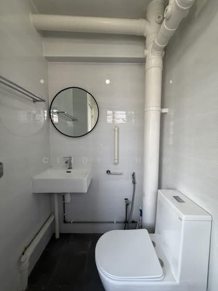 420 Hougang Avenue 10, 420 Hougang Avenue 10, 3 Bedrooms, 1,130 sqft, HDB Flat For Rent, by Cindy Chew, 500228581 - Bathroom - PropertyGuru.com.sg