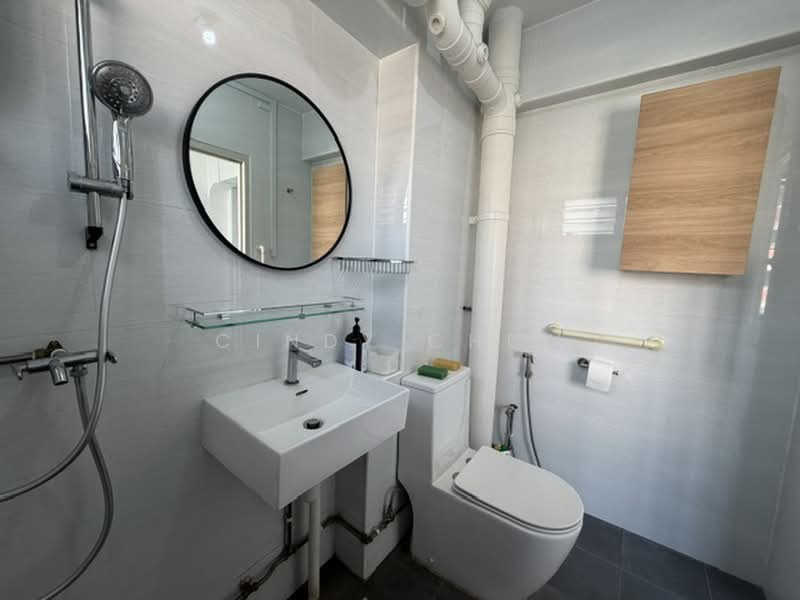 420 Hougang Avenue 10, 420 Hougang Avenue 10, 3 Bedrooms, 1,130 sqft, HDB Flat For Rent, by Cindy Chew, 500228581 - Bathroom - PropertyGuru.com.sg