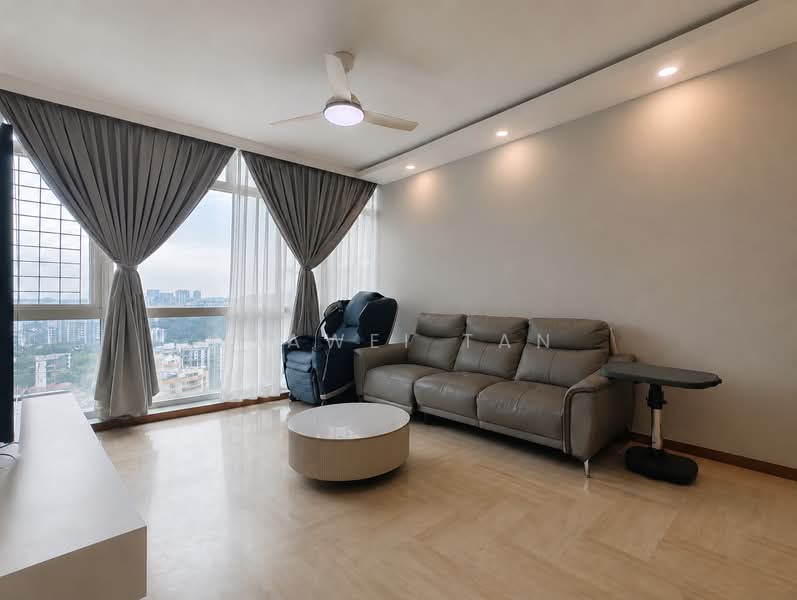 Hillview Regency, 26 Bukit Batok East Avenue 2, 3 Bedrooms, 1,195 sqft, Condominium For Sale, by Jiawei Tan, 500228583 - Living Room - PropertyGuru.com.sg