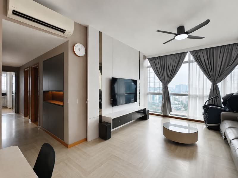 Hillview Regency, 26 Bukit Batok East Avenue 2, 3 Bedrooms, 1,195 sqft, Condominium For Sale, by Jiawei Tan, 500228583 - Living Room - PropertyGuru.com.sg