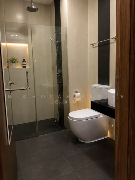 Cardiff Residence, 101 Cardiff Grove, 1 Bedroom, 420 sqft, Condominium For Sale, by Nicholas Xavier Gan, 500228593 - Bathroom - PropertyGuru.com.sg