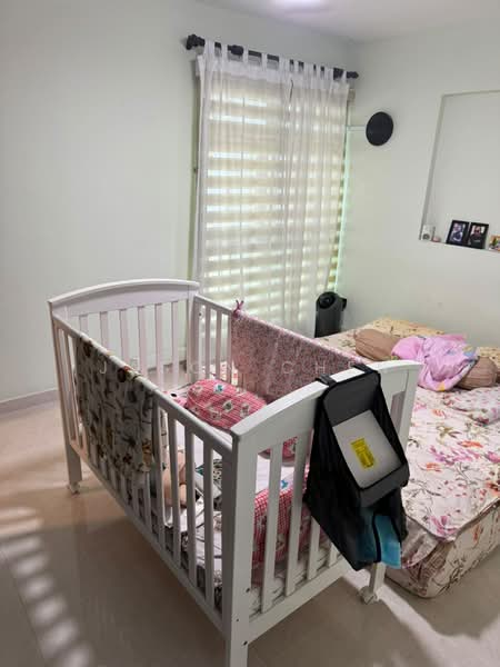390 Bukit Batok West Avenue 5, 390 Bukit Batok West Avenue 5, 3 Bedrooms, 1,270 sqft, HDB Flat For Rent, by Jason Chen, 500228596 - Bedroom - PropertyGuru.com.sg