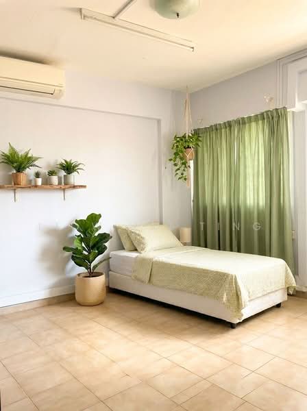 143 Lorong Ah Soo, 143 Lorong Ah Soo, Room Rental, 200 sqft, HDB Flat For Rent, by Liow Hai Ting, 500228599 - Bedroom - PropertyGuru.com.sg