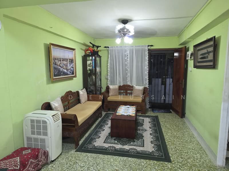 2 Hougang Avenue 3, 2 Hougang Avenue 3, 2 Bedrooms, 635 sqft, HDB Flat For Sale, by Fardeen Hussain, 500228604 - Living Room - PropertyGuru.com.sg