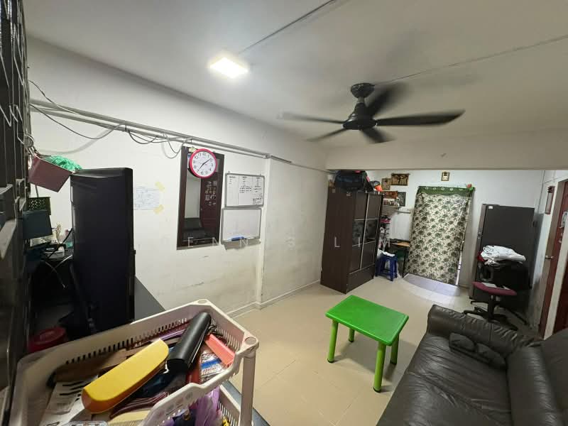 185 Boon Lay Avenue, 185 Boon Lay Avenue, 2 Bedrooms, 635 sqft, HDB Flat For Sale, by Dennis Lim, 500228605 - Living Room - PropertyGuru.com.sg