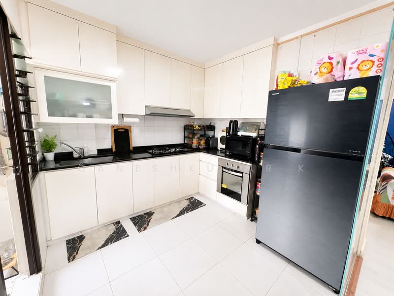 546 Serangoon North Avenue 3, 546 Serangoon North Avenue 3, 4 Bedrooms, 1,302 sqft, HDB Flat For Sale, by GANESHKUMAR K, 500228608 - Kitchen - PropertyGuru.com.sg