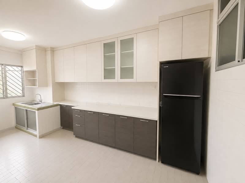 121 Potong Pasir Avenue 1, 121 Potong Pasir Avenue 1, 2 Bedrooms, 807 sqft, HDB Flat For Sale, by Jerry Lee, 500228609 - Kitchen - PropertyGuru.com.sg