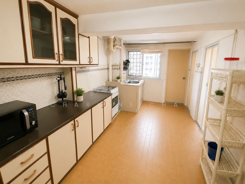 67 Marine Drive, 67 Marine Drive, 2 Bedrooms, 700 sqft, HDB Flat For Rent, by Charlene Chai, 500228613 - Kitchen - PropertyGuru.com.sg