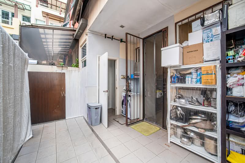 SUPER C.H.E.A.P Andrews Terrace with Lift, Andrews Terrace, 5 Bedrooms, 4,000 sqft, Terraced House For Sale, by Willmen Low, 500228614 - Exterior - PropertyGuru.com.sg