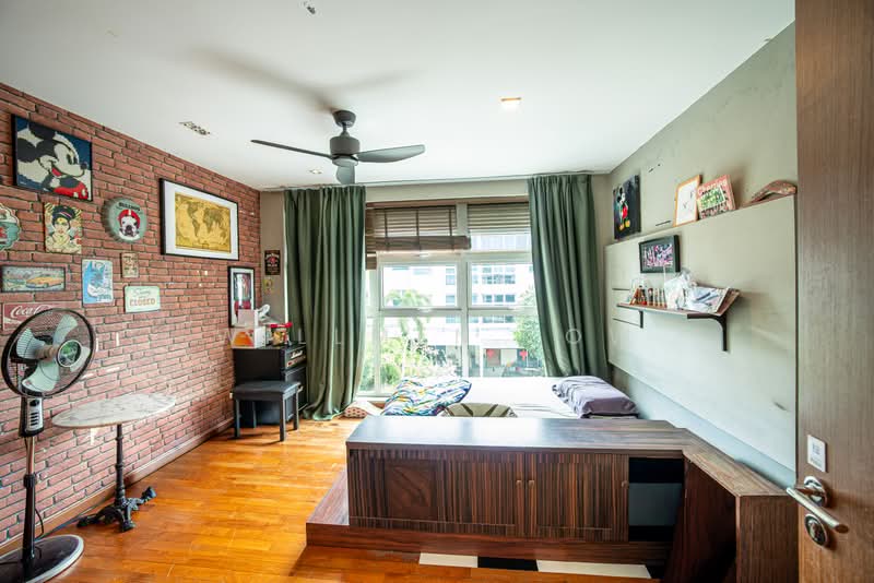 SUPER C.H.E.A.P Andrews Terrace with Lift, Andrews Terrace, 5 Bedrooms, 4,000 sqft, Terraced House For Sale, by Willmen Low, 500228614 - Bedroom - PropertyGuru.com.sg