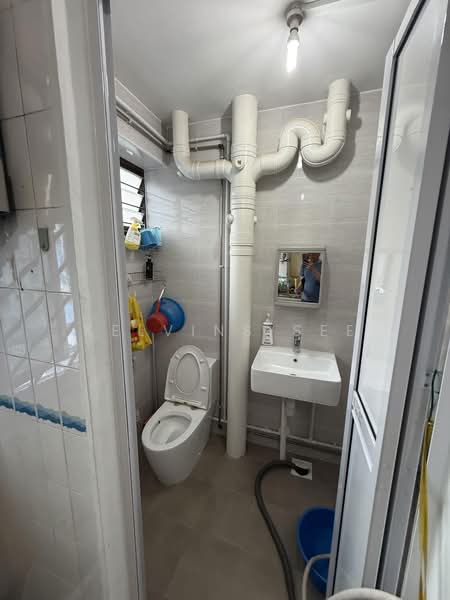 247 Kim Keat Link, 247 Kim Keat Link, 4 Bedrooms, 1,313 sqft, HDB Flat For Sale, by KelvinS See, 500228616 - Bathroom - PropertyGuru.com.sg