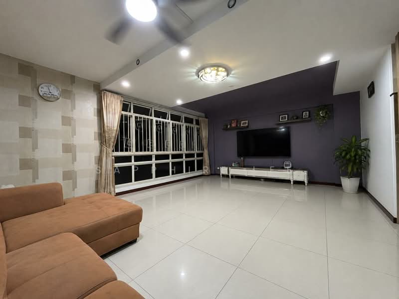 268C Compassvale Link, 268C Compassvale Link, 3 Bedrooms, 1,184 sqft, HDB Flat For Sale, by Sapphire Lee, 500228618 - Living Room - PropertyGuru.com.sg