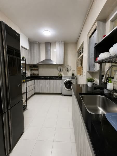 268C Compassvale Link, 268C Compassvale Link, 3 Bedrooms, 1,184 sqft, HDB Flat For Sale, by Sapphire Lee, 500228618 - Kitchen - PropertyGuru.com.sg