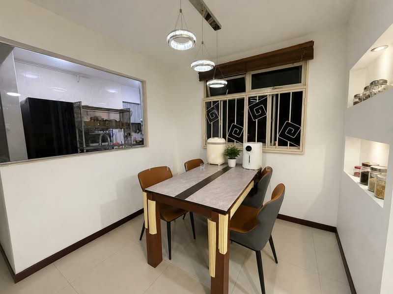 268C Compassvale Link, 268C Compassvale Link, 3 Bedrooms, 1,184 sqft, HDB Flat For Sale, by Sapphire Lee, 500228618 - Dining Room - PropertyGuru.com.sg