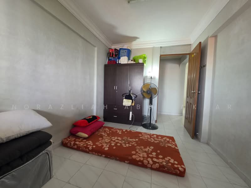 269 Yishun Street 22, 269 Yishun Street 22, 3 Bedrooms, 904 sqft, HDB Flat For Sale, by Norazliah Abu Bakkar, 500228619 - Bedroom - PropertyGuru.com.sg